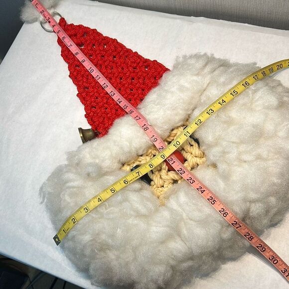 Vtg Macrame Santa Claus Christmas Holiday Decor Wall Hanging Handmade - Picture 7 of 7